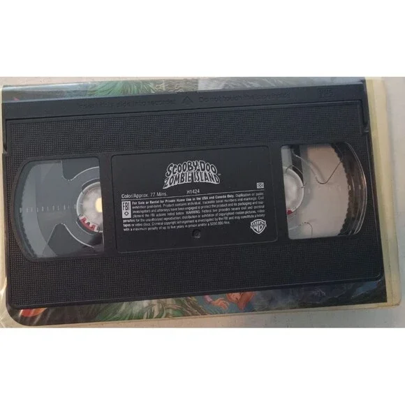Scooby-Doo on Zombie Island VHS Clamshell 1998 Warner Bros. Family Entertainment - Picture 4 of 4